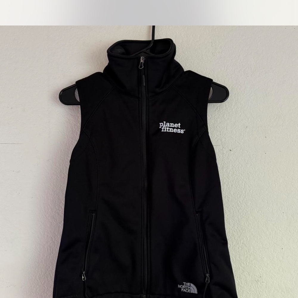 Planet Fitness The North Face Women's Black vest